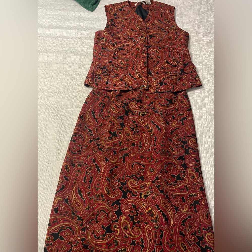 VTG CHAUS 1990’s vest and wrap around skirt outfit